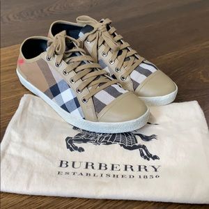 Women sneakers